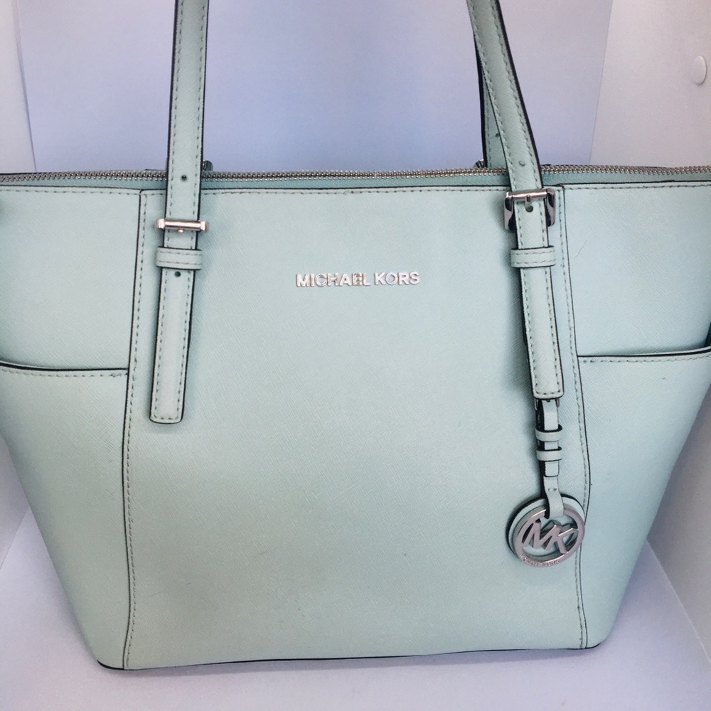 Beautiful Mint Green Michael Kors Purse